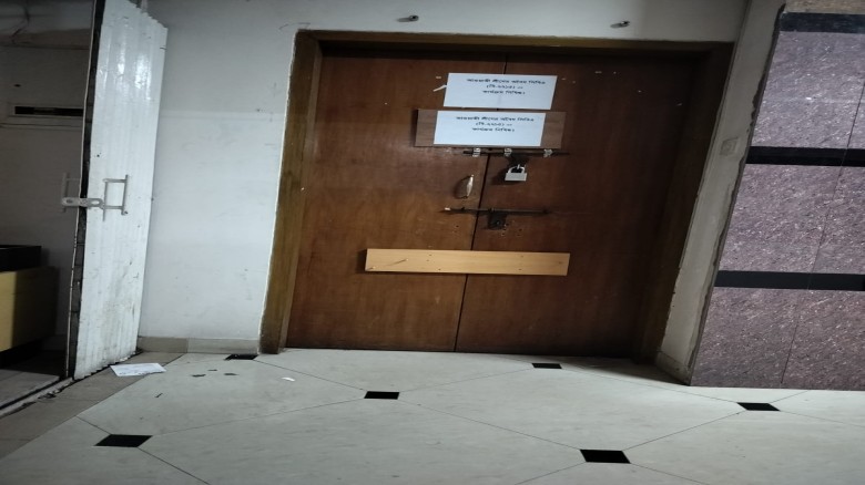 পল্লী সঞ্চয় ব্যাংকের সিবিএ কার্যালয়ে তালা, চাঁদাবাজি ও হুমকির অভিযোগ